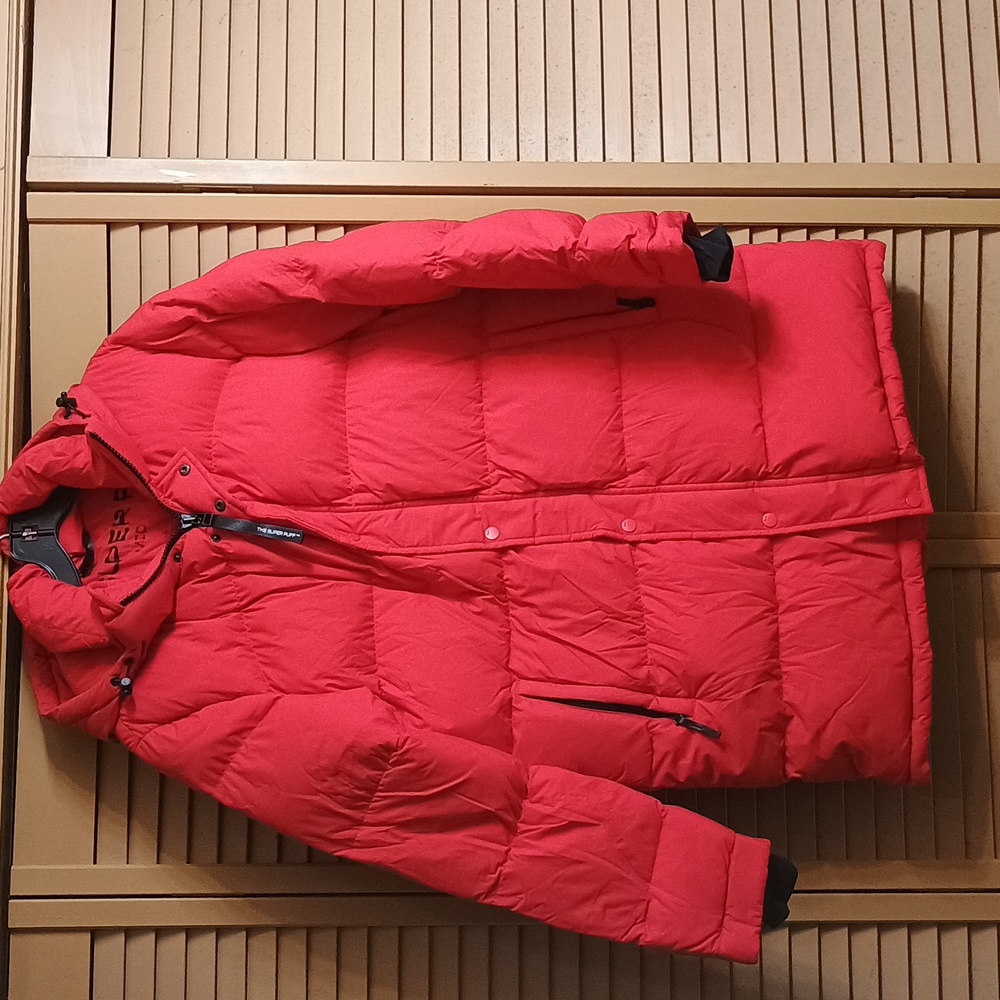 Aritzia Super Puff mid